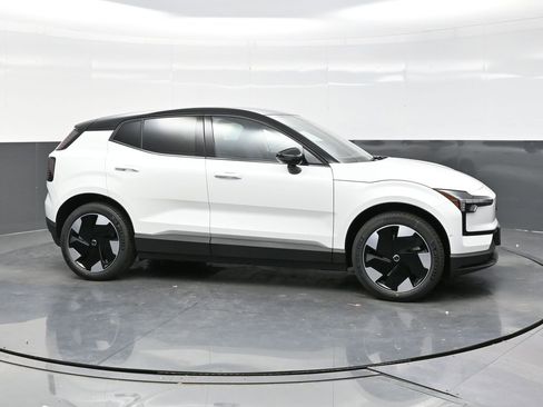 New 2026 Volvo EX30 Ultra image 8