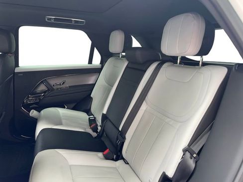 Used 2023 Land Rover Range Rover Sport SE Dynamic image 21