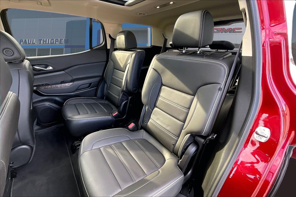 Used 2023 GMC Acadia Denali w/ Denali Ultimate Package FWD image 25