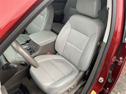 Certified 2021 Chevrolet Traverse LT image 18