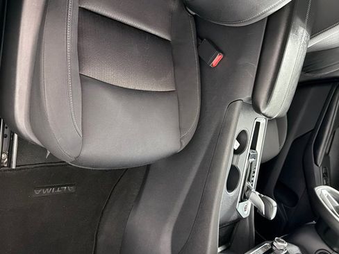 Used 2022 Nissan Altima 2.5 S FWD image 22