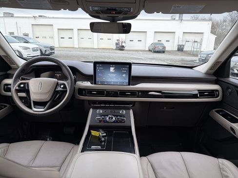 Used 2020 Lincoln Aviator Reserve w/ Equipment Group 201A image 18