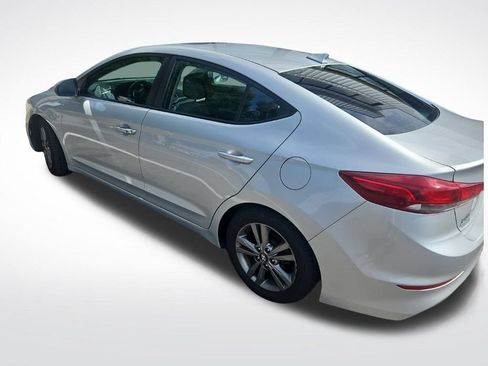 Used 2018 Hyundai Elantra Value Edition w/ Cargo Package FWD image 3
