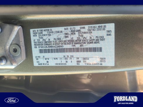 Used 2013 Ford Escape Titanium AWD/4WD image 25