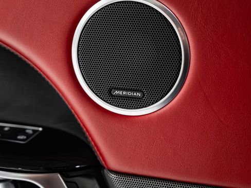 Used 2018 Land Rover Range Rover Sport HSE Dynamic image 26