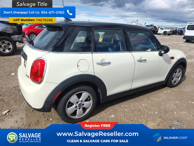 Used 2016 MINI Cooper 4-Door Hardtop FWD image 4
