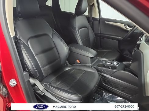 Used 2020 Ford Escape SE Sport image 15