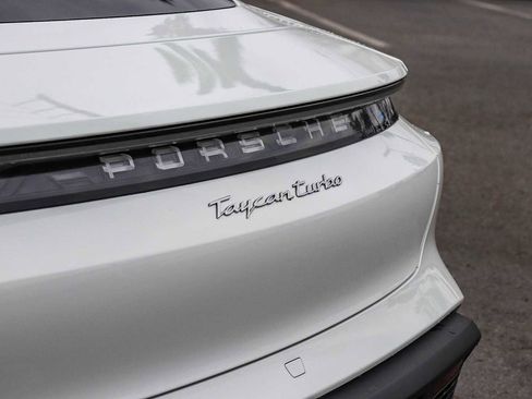 Used 2021 Porsche Taycan Turbo image 10