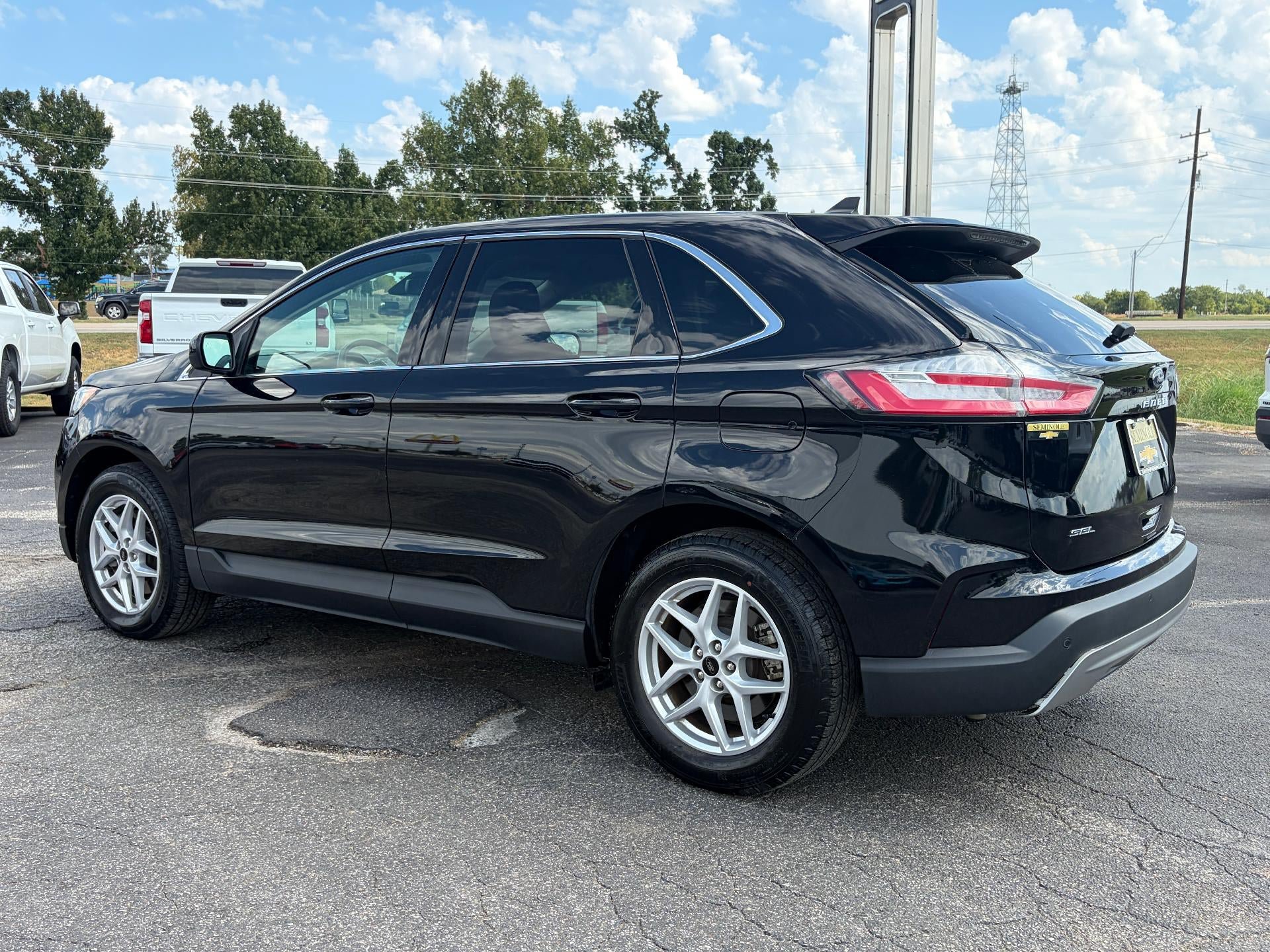 Used 2024 Ford Edge SEL AWD/4WD image 2