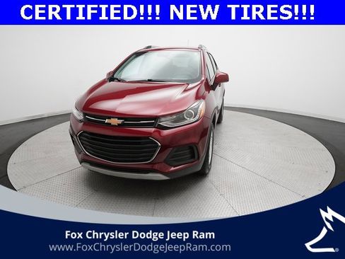 Used 2022 Chevrolet Trax LT w/ LT Convenience Package image 32