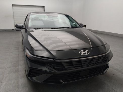 Used 2025 Hyundai Elantra SEL FWD image 14