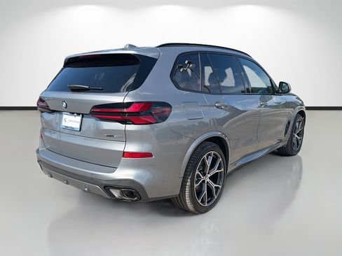 New 2026 BMW X5 xDrive40i w/ Executive Package AWD/4WD image 3