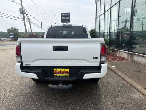 Used 2023 Toyota Tacoma TRD Sport AWD/4WD image 7