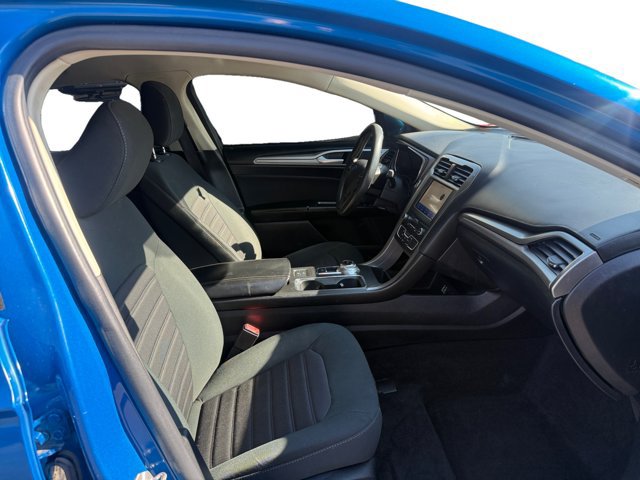 Used 2020 Ford Fusion SE FWD image 12