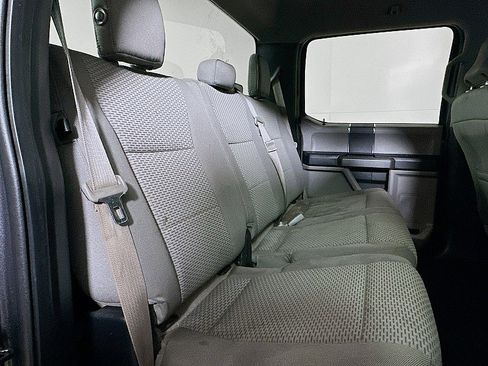 Used 2016 Ford F150 XLT image 24