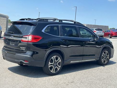 Used 2023 Subaru Ascent Limited w/ Technology Package AWD/4WD image 5