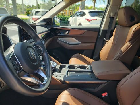 Used 2025 Acura MDX w/ Technology Package FWD image 17