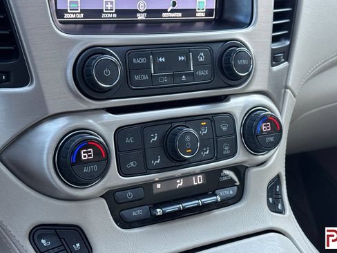 Used 2018 GMC Yukon Denali w/ Denali Ultimate Package AWD/4WD image 29