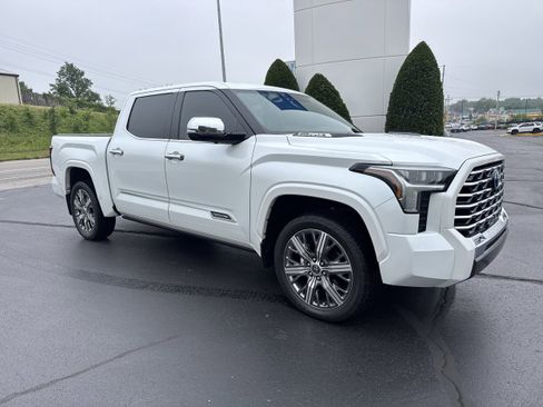 Used 2022 Toyota Tundra Capstone AWD/4WD image 1