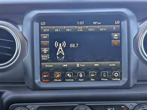 Used 2022 Jeep Wrangler Unlimited Rubicon 4xe w/ Steel Bumper Group AWD/4WD image 17