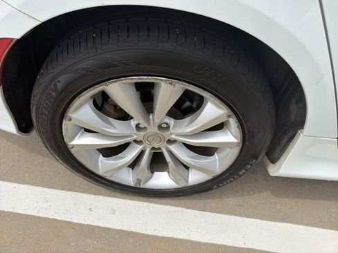 Used 2015 Chrysler 200 S FWD image 23