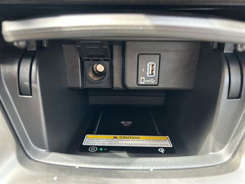 Used 2018 Honda Accord Touring image 19