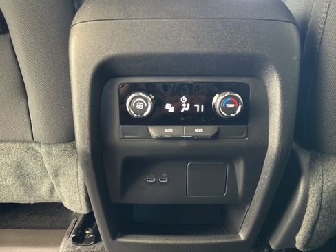 New 2026 Chevrolet Traverse LT w/ LPO, Floor Liner Package image 22