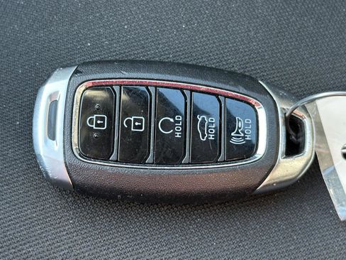 Used 2021 Hyundai Elantra SEL w/ Convenience Package FWD image 14
