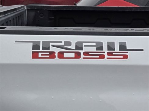 Used 2023 Chevrolet Silverado 1500 Custom Trail Boss image 5