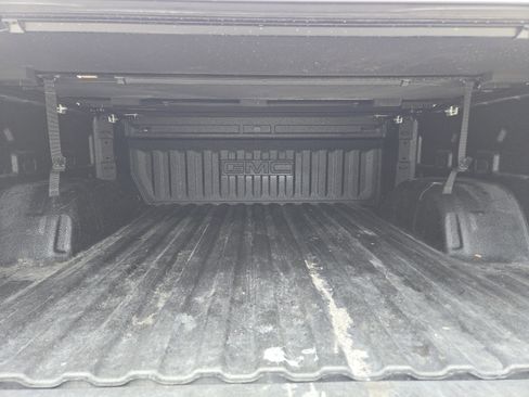 Used 2024 GMC Sierra 1500 SLT AWD/4WD image 30