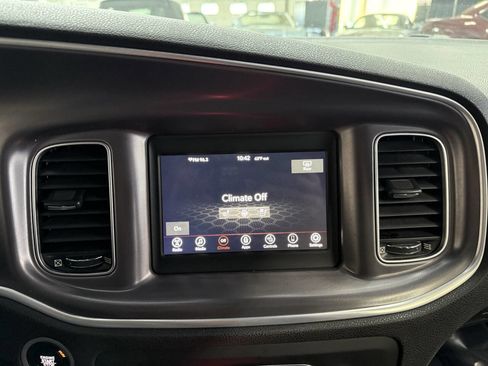 Used 2021 Dodge Charger SXT w/ Leather Interior Group image 29