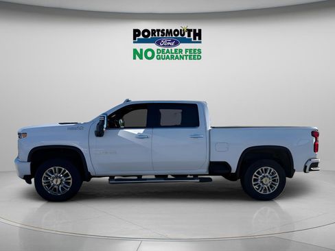 Used 2023 Chevrolet Silverado 2500 High Country w/ Z71 Off-Road Package AWD/4WD image 2