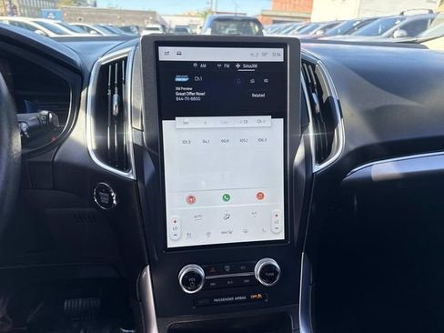 Used 2023 Ford Edge Titanium image 25