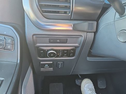 Used 2025 Ford F150 Raptor image 17