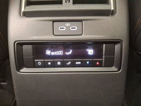Used 2024 MAZDA CX-90 Plug-In Hybrid w/ Premium Pkg AWD/4WD image 46