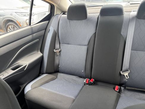 Used 2025 Nissan Versa SV FWD image 37
