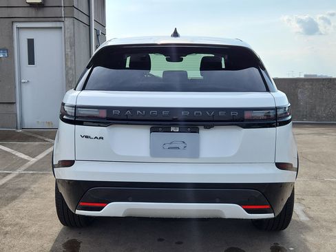 Certified 2026 Land Rover Range Rover Velar Dynamic SE image 7