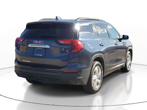 Used 2018 GMC Terrain SLE w/ Driver Convenience Package image 4