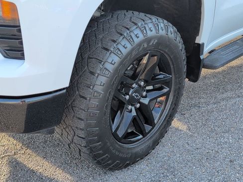 Used 2023 Chevrolet Silverado 1500 Custom Trail Boss image 30