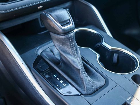 Certified 2022 Toyota Highlander XLE image 20