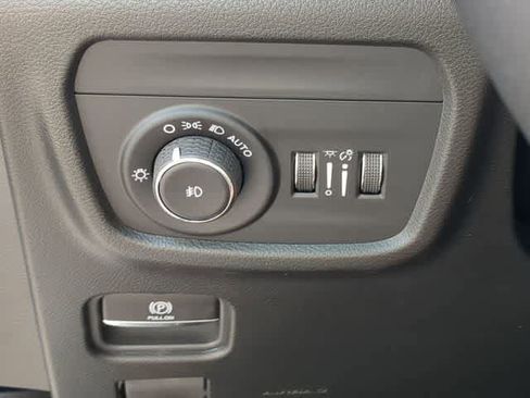 New 2026 Jeep Grand Cherokee Limited AWD/4WD image 30