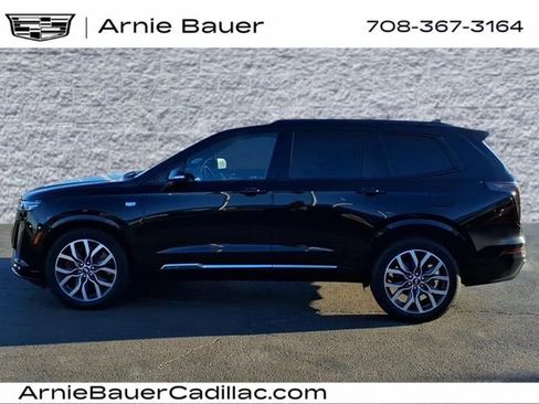 Used 2023 Cadillac XT6 Sport w/ Technology Package image 10