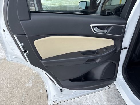 Used 2024 Ford Edge SEL w/ Convenience Package image 24