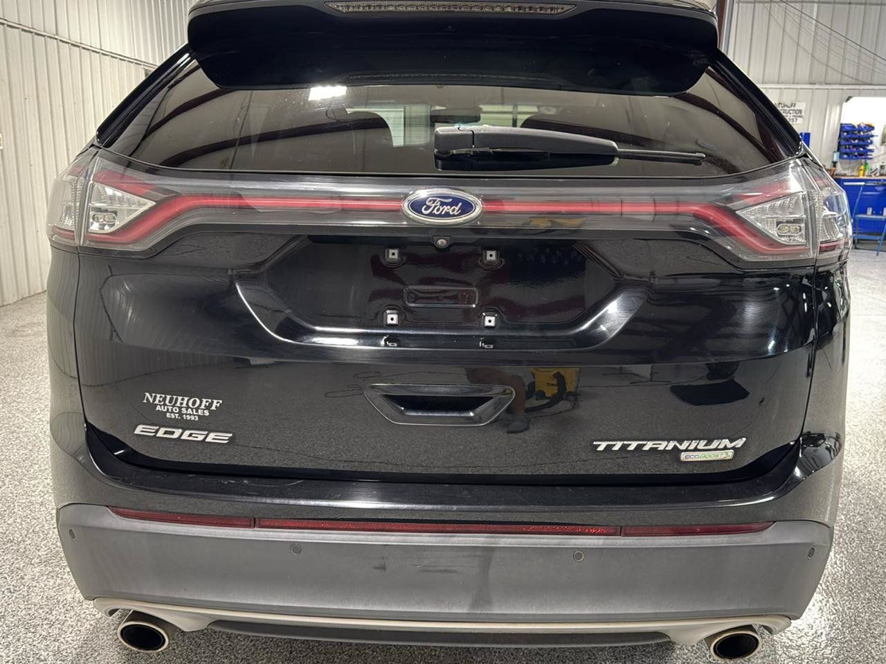 Used 2018 Ford Edge Titanium w/ Equipment Group 301A FWD image 4