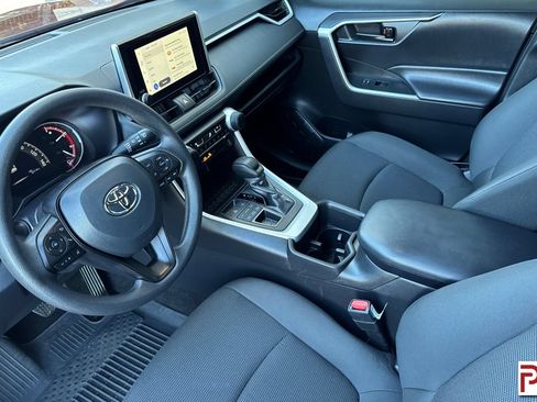 Used 2024 Toyota RAV4 LE AWD/4WD image 10