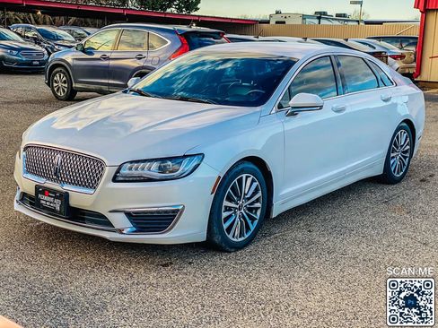 Used 2020 Lincoln MKZ AWD w/ Convenience Package image 4