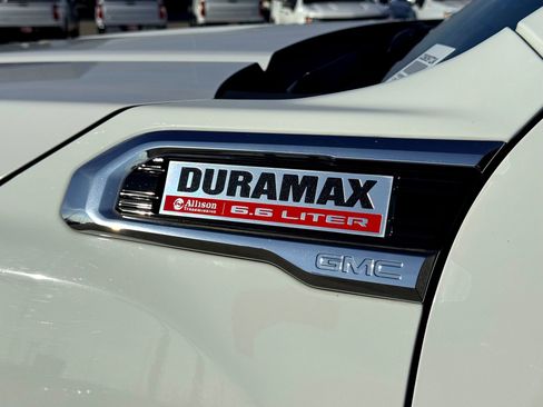 Used 2021 GMC Sierra 2500 Denali w/ Denali Ultimate Package image 3