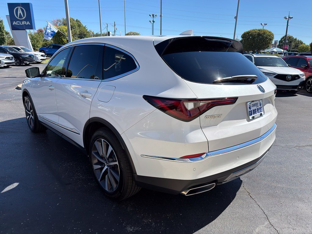 Certified 2026 Acura MDX w/ Technology Package FWD image 5