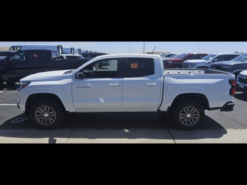 Used 2023 Chevrolet Colorado LT w/ LT Convenience Package III RWD image 7