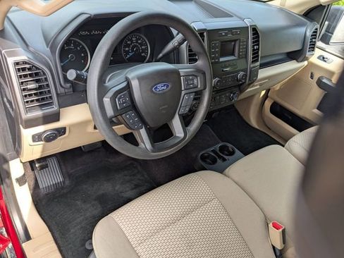 Used 2017 Ford F150 XLT w/ Trailer Tow Package RWD image 10